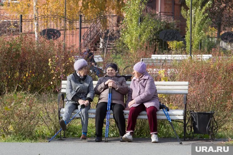 Прибавку получат пенсионеры-индивидуальные предприниматели и опекуны