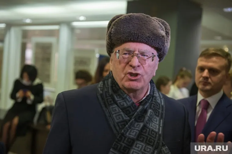 Лидер ЛДПР рассказал о своих доходах омбудсмену