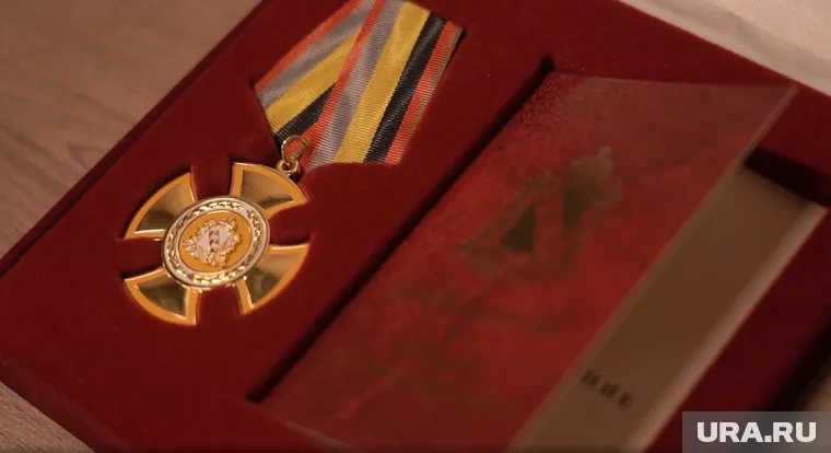 Семьям погибших вручили знаки «За верность долгу и мужество»