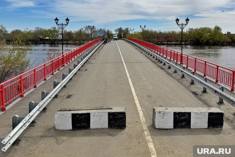 Кировский мост в Кургане закрывали из-за паводка