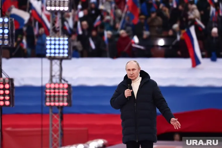 Сплотившись вокруг Владимира Путина, большая часть россиян все равно страдает от тревоги, заявил Валерий Федоров