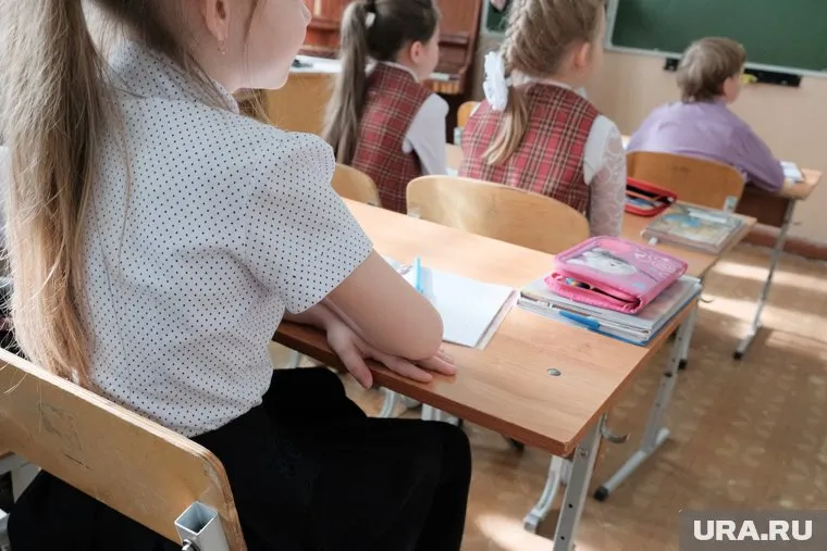 На деньги от правительства Ямала претендуют школьники из многодетных семей