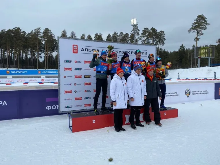 Два промаха не помешали Серохвостову выиграть гонку