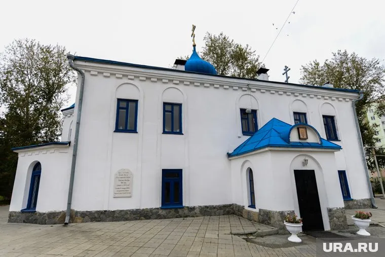 Сестры бережно ухаживают за монастырским садом