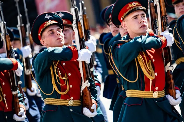 Генеральная репетиция военного парада, посвященного 76-ой годовщине Победы в Великой Отечественной войне. Екатеринбург