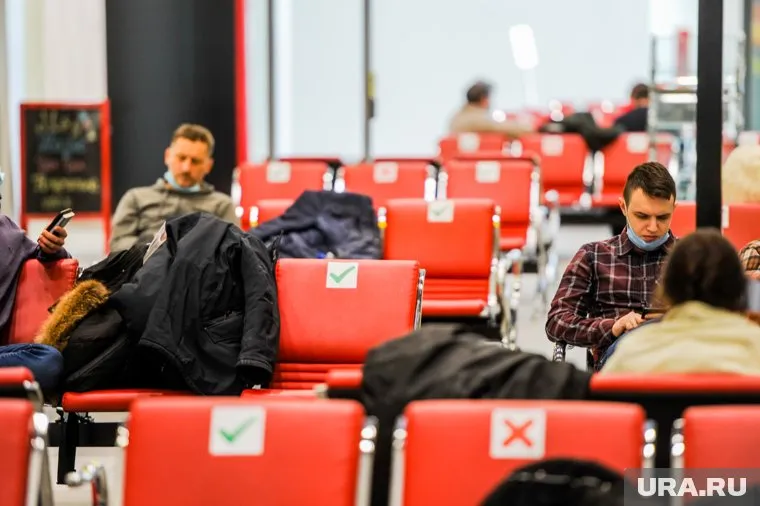 Пассажирам представителями авиакомпаний оказываются все необходимые услуги