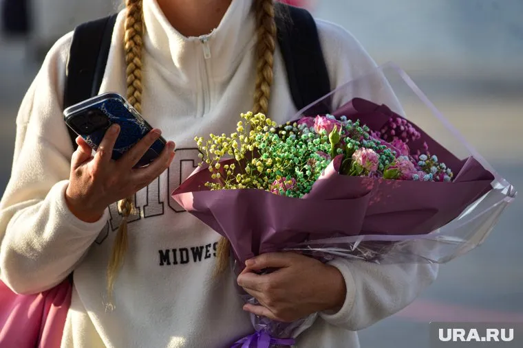 25 апреля в России отмечают День Дочери – неофициальный, но такой душевный праздник