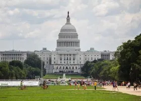 CNN: демократы сохранят свое преимущество в Сенате США с перевесом в одно место