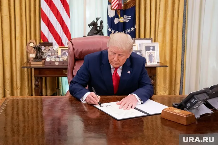 Трамп и Страмер приняли решение оказывать давление на Путина в вопросе по Украине