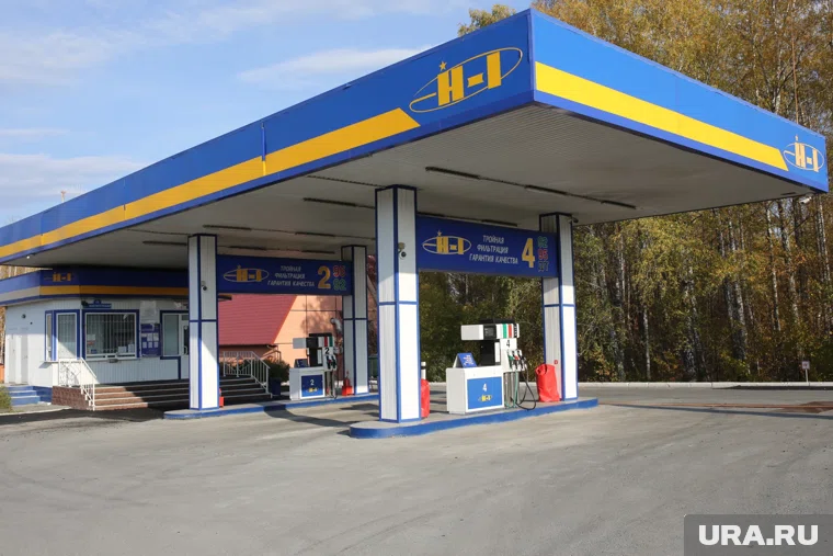 Залить в бак больше 30 литров не получится