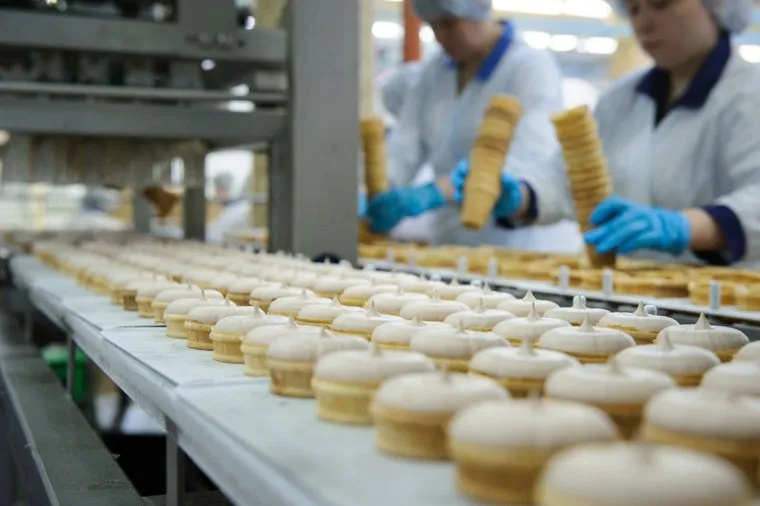 Производство расположено в пригороде Тeль-Авива