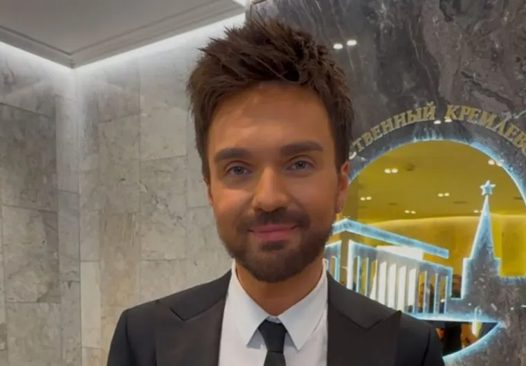 Александр рад победе в шоу "Маска"