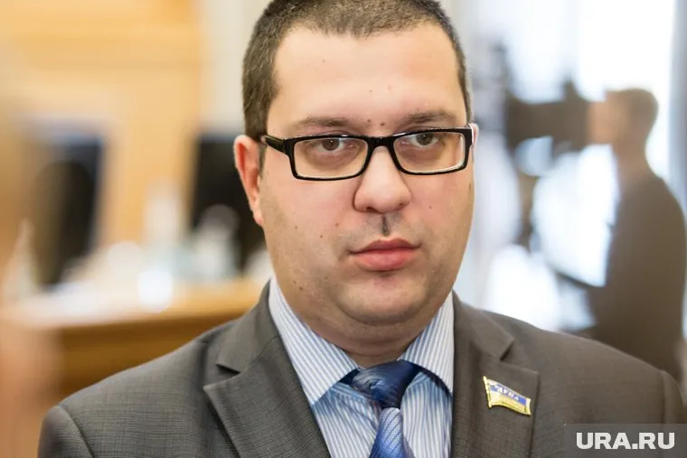 Депутат Думы ХМАО назвал кадровую политику правительства причиной увольнения чиновников (архивное фото)