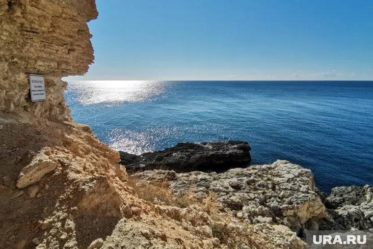 Правительство Венгрии показало видео с Крымом в составе РФ