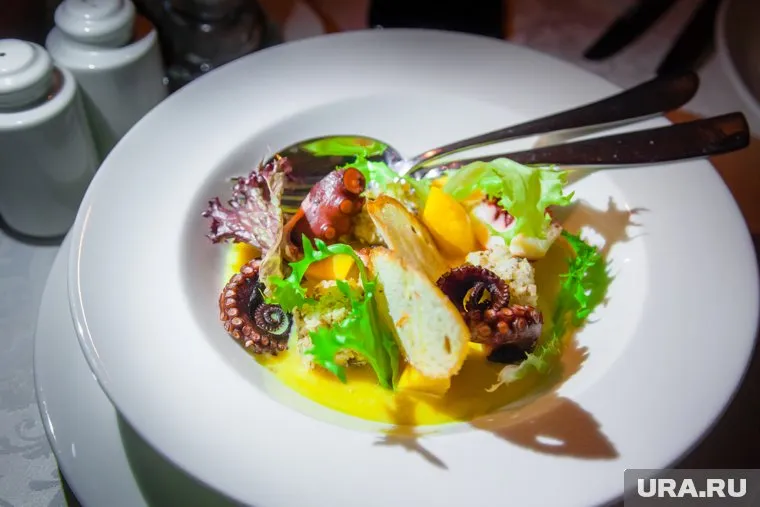 Диетолог рассказала, какой продукт нужен женщинам