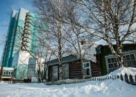 Кухарук раскрыл будущее микрорайона в Сургуте, где жители отапливаются печками