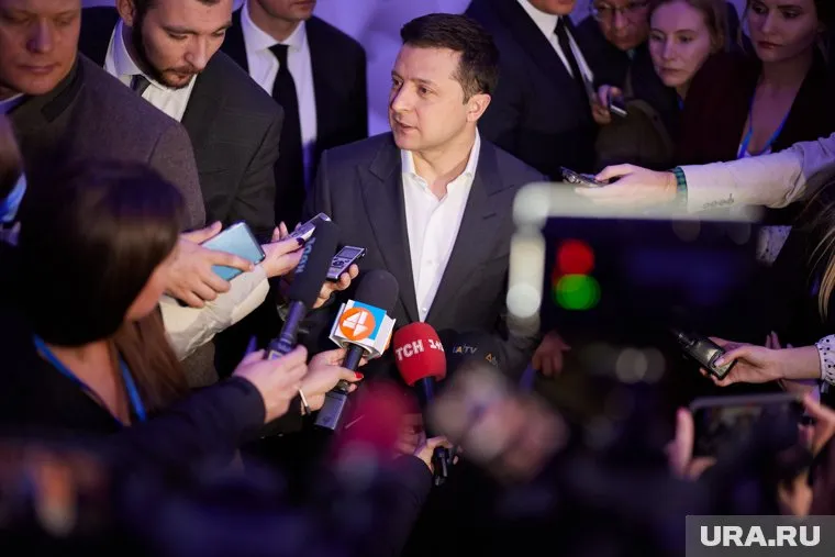 Зеленский сказал, что Россия просто не общается с Украиной