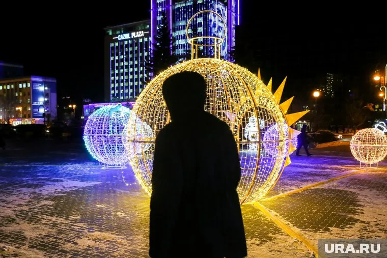 Новогодняя инсталляция у Технопарка осталась без своих лучей из соображений безопасности
