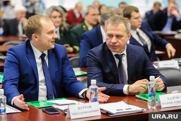 Пост был вакантным с 25 марта, когда его покинул Владимир Галуза (на фото справа)