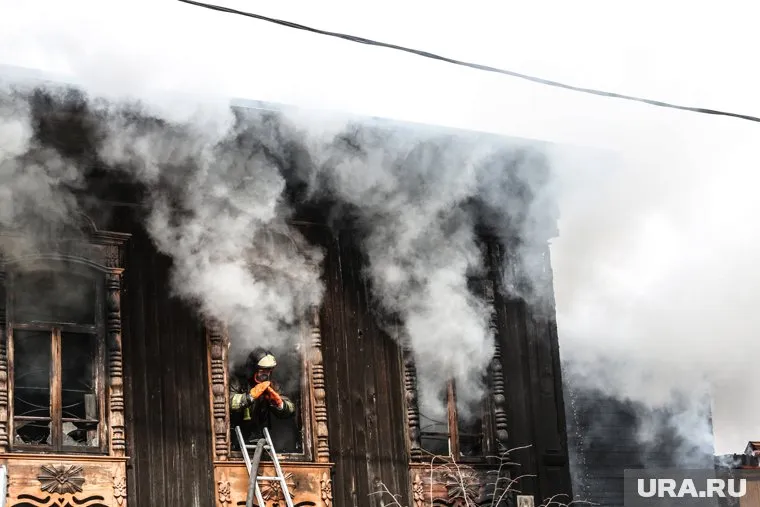 Пожар в тюменском историческом здании произошел в апреле 2019 года