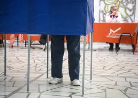 «Революционным будет 2026-й»: как нейросеть помогала на выборах свердловского губернатора