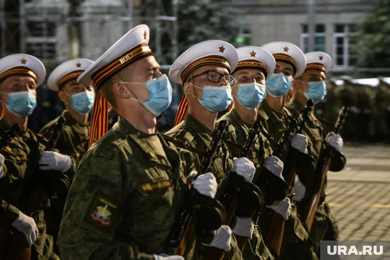 Заболеваемость коронавирусом в регионе медленно снижается