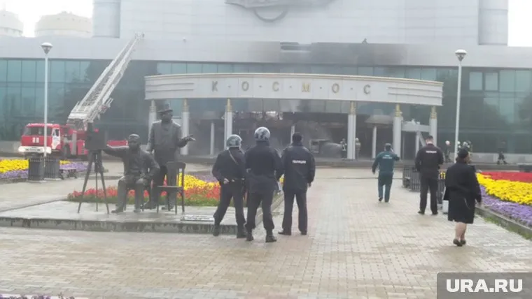 Пожарные справились с огнем за 30 минут