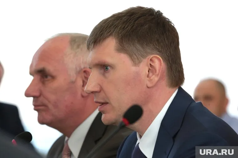 Команду Максима Решетникова держат в тонусе и после выборов: с тем, что министра образования так и не уволили, смирились далеко не все