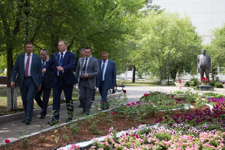 Визит Николая Цуканова. Курган, памятник николаю парышеву