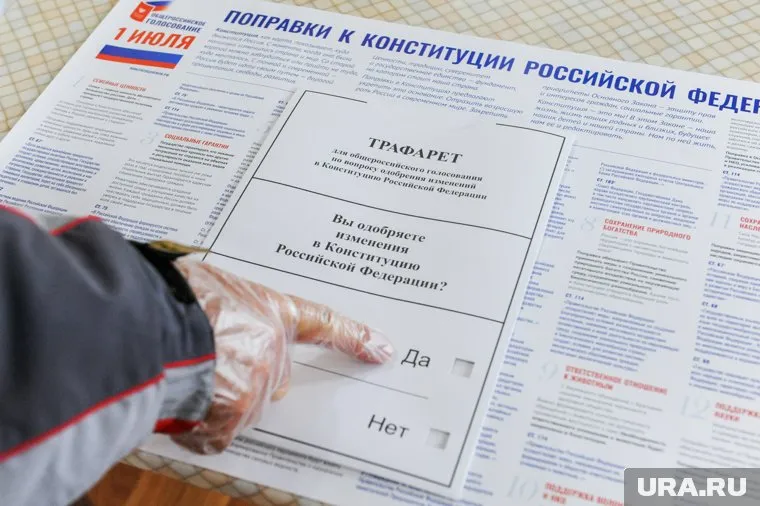 Курганских бюджетников заставляют идти на участки угрозами