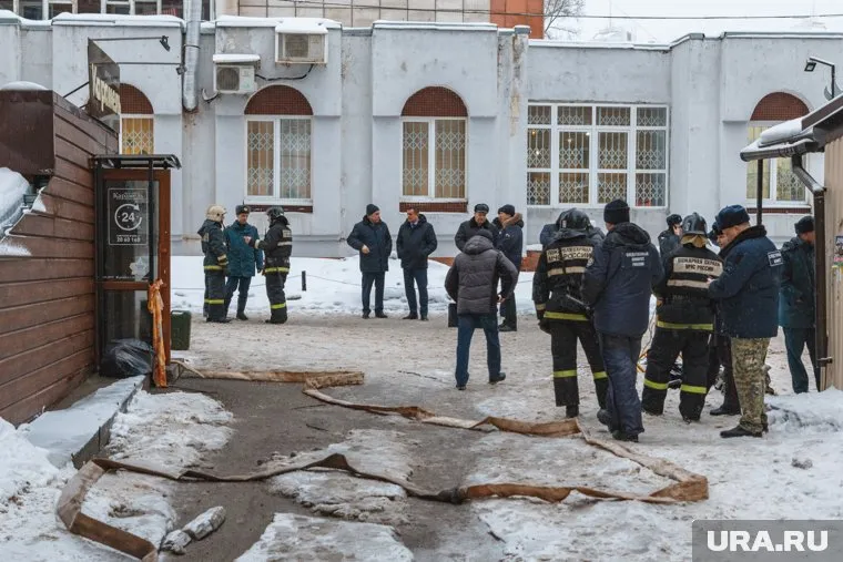 Специалисты выясняют, почему лопнувшая труба залила кипятком гостиницу в Перми