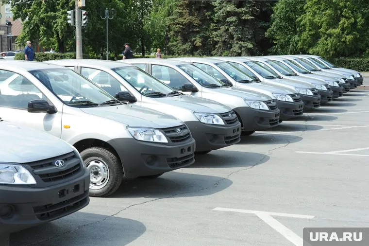 Российский автомобильный рынок переживает серьезный упадок