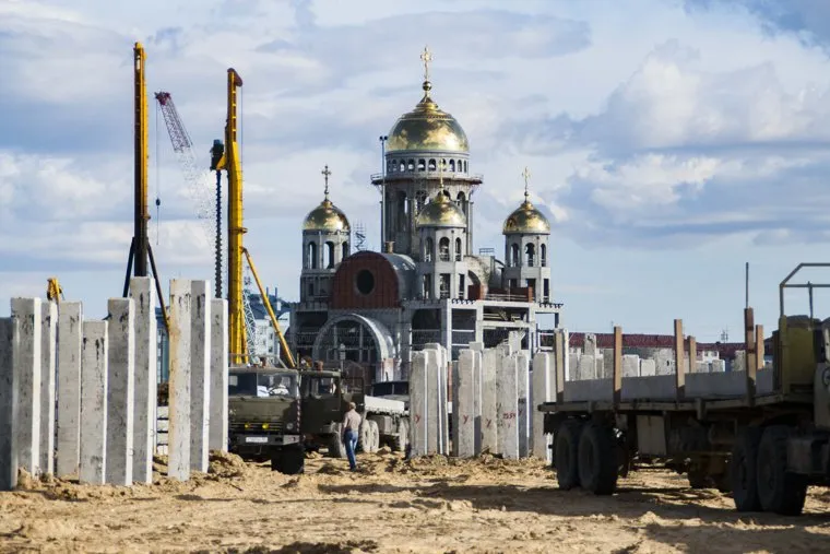 Стройка, Ямал-Арена, Салехард