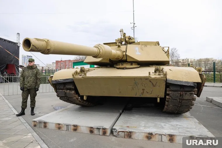 Некоторые танки удалось сохранить в качестве трофеев