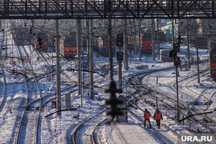 90 железнодорожников устраняли последствия аварии на станции Екатеринбург — Пассажирский