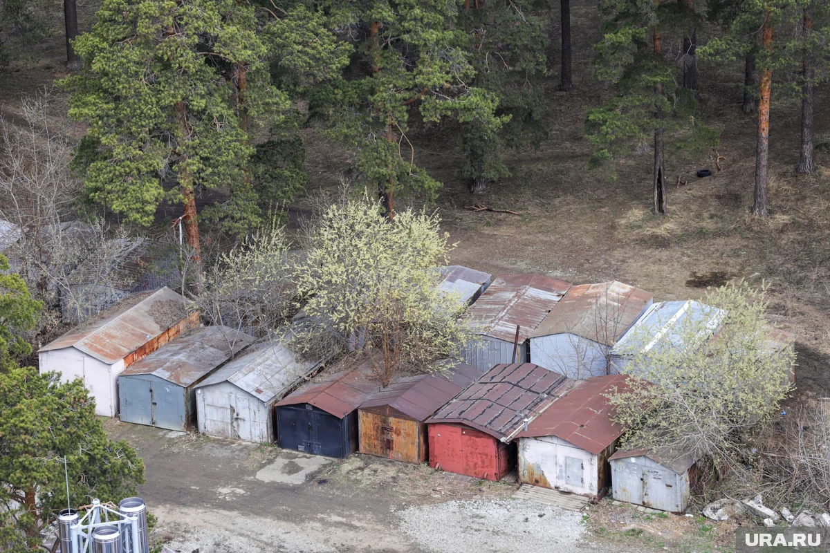 Склад мужчина устроил в арендованном гараже (архивное фото)