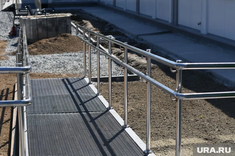 Три года семья не могла добиться установки пандуса (архивное фото)