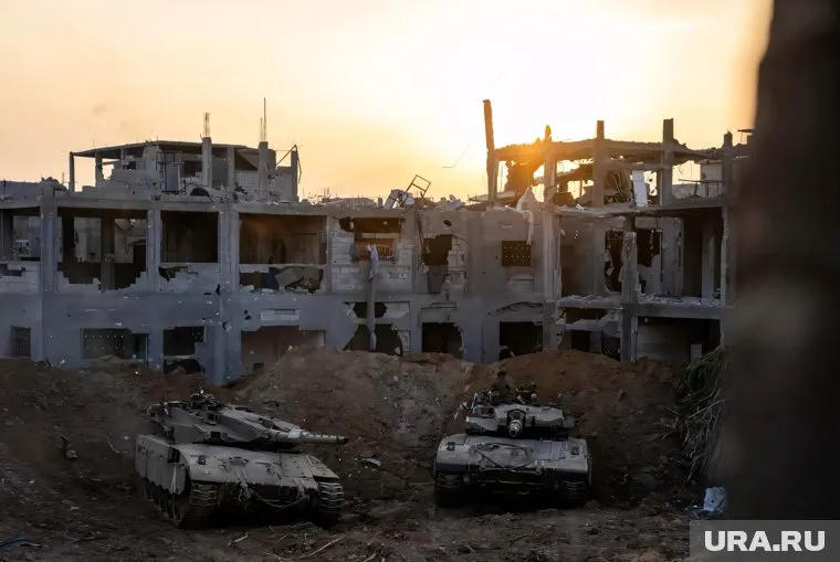 Осколки ракеты упали в жилом районе