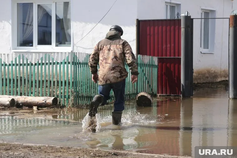 Уровень Иртыша в селе побил рекорд 2016 года и продолжает расти