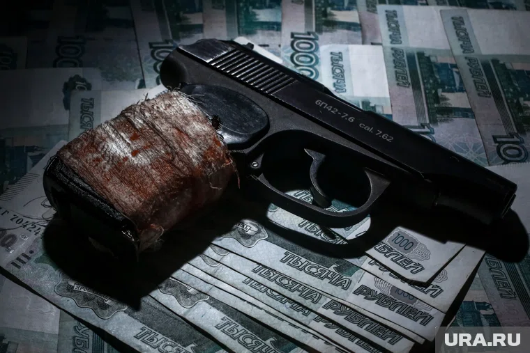 Банда обокрала несколько домов в двух регионах