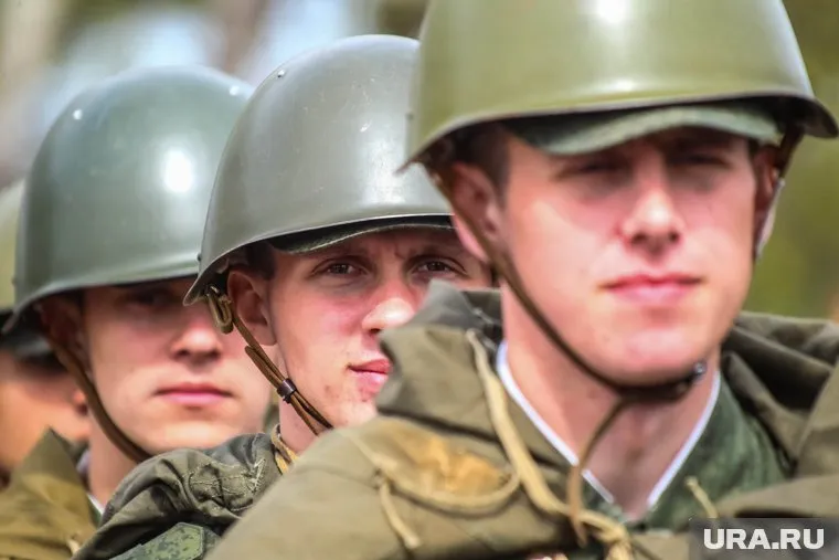 Армии не хватает бойцов