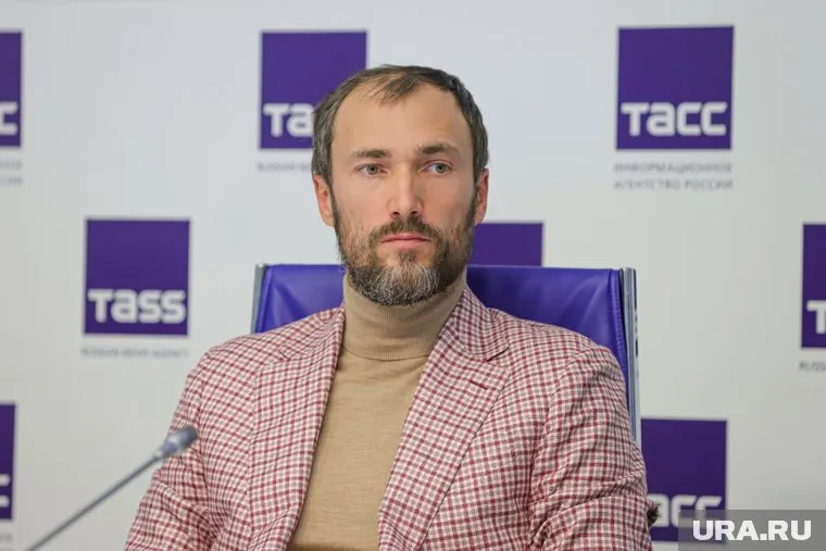 Евгений Кононов удачно оспорил решение суда о запрете на выезд за границу