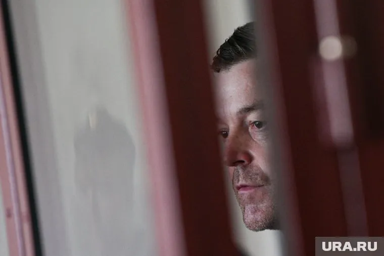 Василий Старков спешно покинул пост министра в ноябре 2023 года и уехал на СВО