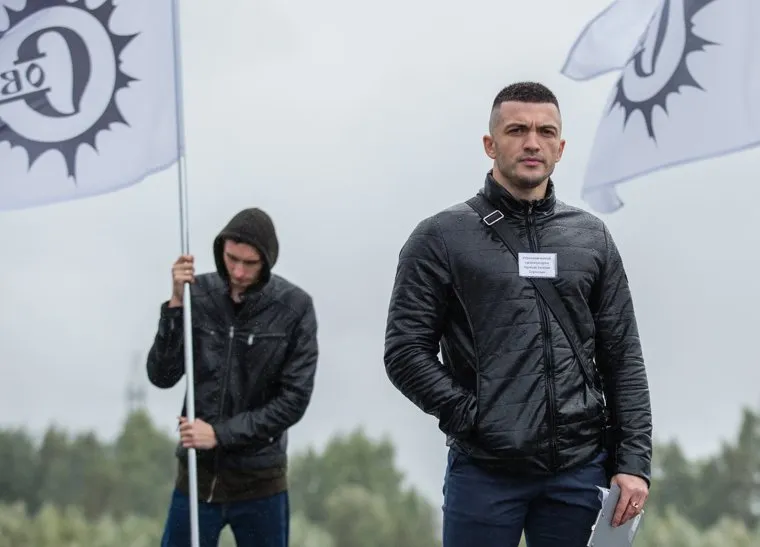 Митинг партии КПРФ против терроризма. Сургут, кпрф, митинг, совесть, кармазь евгений