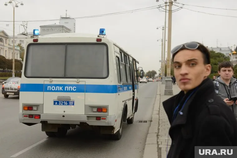 Ловить нарушителей режима будет полиция. Родителей привлекут к административной ответственности