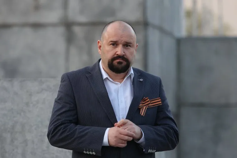 Группа Яхонт. Курган