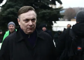 ТАСС: обвиняемый в мошенничестве продюсер «Ласкового мая» скрывается в США