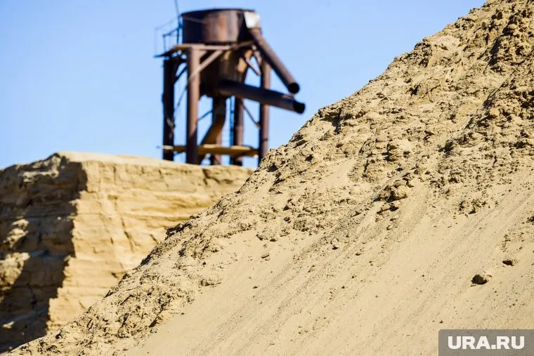 Самым дорогим лотом в Тюмени стал бизнес про добыче песка в пяти карьерах