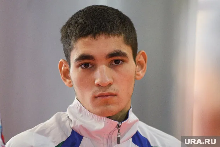 Альберт Батыргазиев выйдет на ринг с Джеймсом Диккенсом 2 июля в Стамбуле