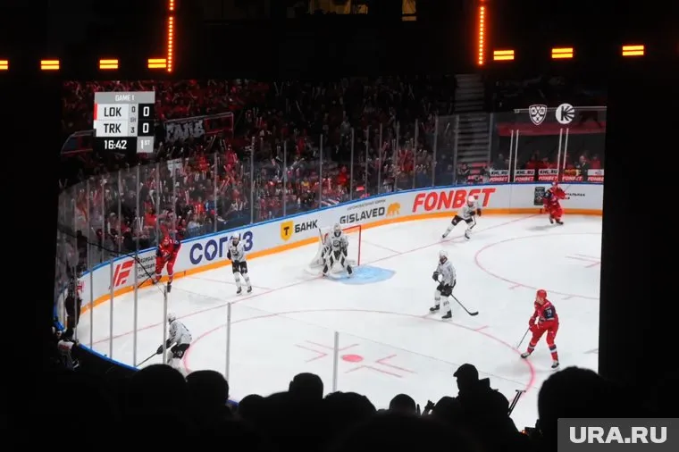 Хоккейный сезон 2025/2026 начнется с матча «Трактора» и «Локомотива»